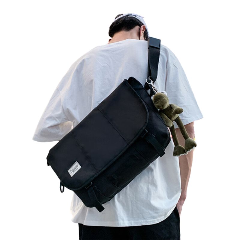 Strong Lightweight Messenger Bag