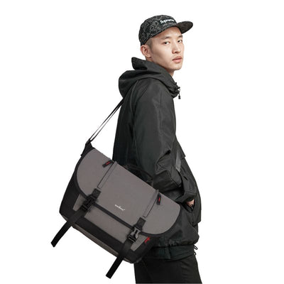 Classic-Messenger-Bag-Front-Grey-Wear-By-Men-Model
