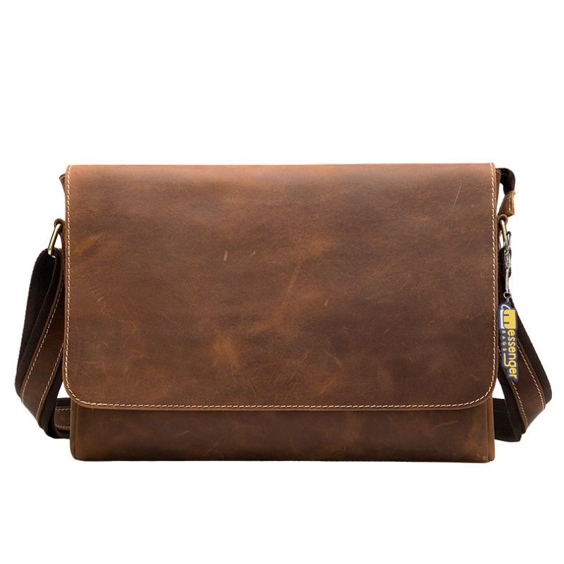 Medium-Leather-Messenger-Bag-vintage
