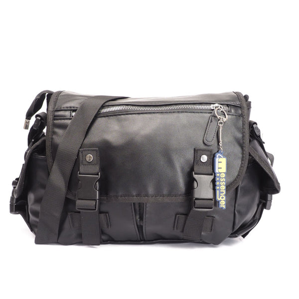 Medium size 2025 messenger bag