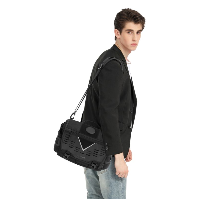 Mens-Satchel-Messenger-Bag-wear-by-model