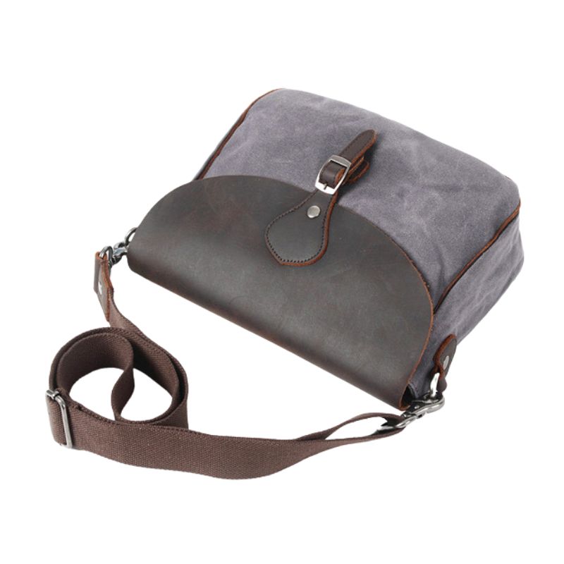 Small-Canvas-Messenger-Bag-overview
